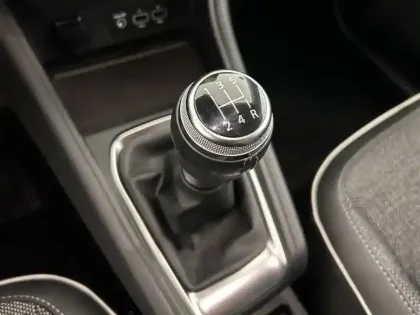 Photo 12 Renault Captur  TCe 100