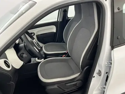 Photo 17 Renault Twingo  III Achat Intégral - 21