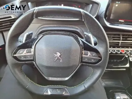 Photo 12 Peugeot 2008  PureTech 130 S&S EAT8