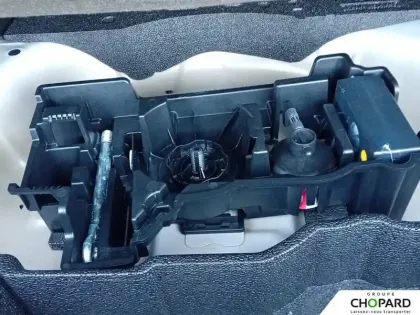 Photo 125 Peugeot 2008  100 S&S BVM6