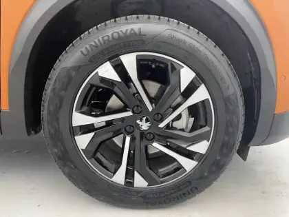 Photo 17 Peugeot 2008  PureTech 130 S&S EAT8