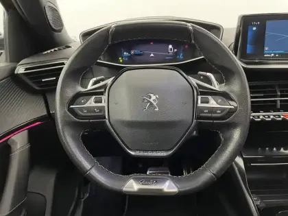 Photo 22 Peugeot 2008  PureTech 130 S&S EAT8