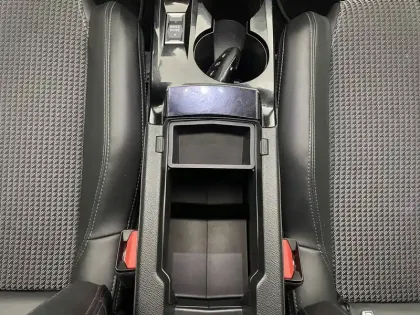 Photo 32 Peugeot 2008  PureTech 130 S&S EAT8