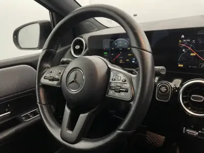 Photo 30 Mercedes Classe B  250 e 8G-DCT