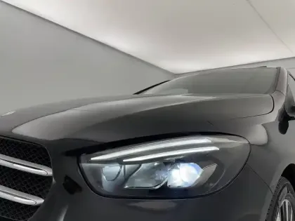 Photo 26 Mercedes Classe B  250 e 8G-DCT