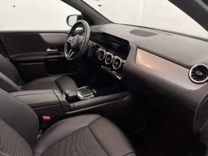 Photo 24 Mercedes Classe B  250 e 8G-DCT