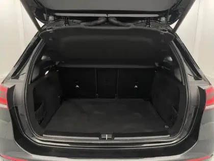 Photo 46 Mercedes Classe B  250 e 8G-DCT