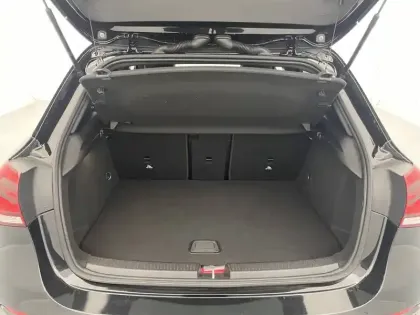 Photo 13 Mercedes Classe A  250 e 8G-DCT