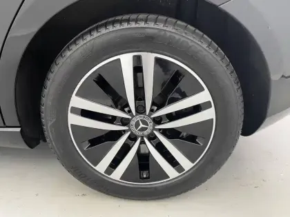 Photo 16 Mercedes Classe A  250 e 8G-DCT