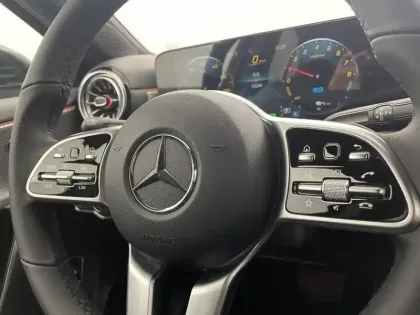 Photo 23 Mercedes Classe A  250 e 8G-DCT