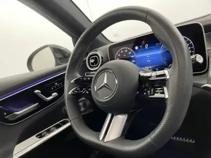 Photo 57 Mercedes Classe GLC Gén. II (C254) Ph1 AMG Line 5