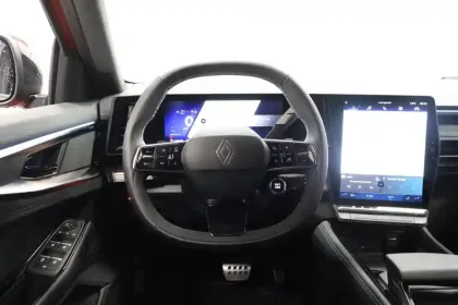 Photo 24 Renault Austral  E-Tech full hybrid 200 GSR2