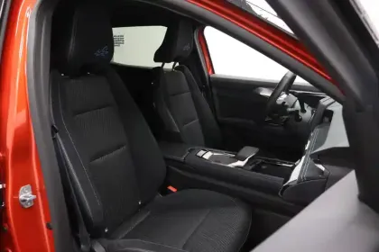 Photo 34 Renault Austral  E-Tech full hybrid 200 GSR2