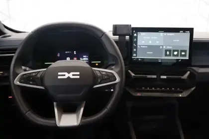 Photo 5 Dacia Duster  Hybrid 140