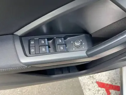 Photo 21 Audi Q3  35 TDI 150 ch S tronic 7