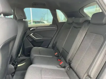 Photo 68 Audi Q3  35 TDI 150 ch S tronic 7