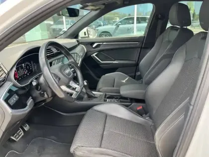 Photo 30 Audi Q3  35 TDI 150 ch S tronic 7