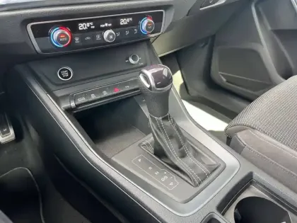 Photo 77 Audi Q3  35 TDI 150 ch S tronic 7