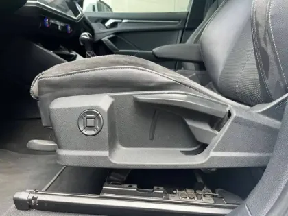 Photo 62 Audi Q3  35 TDI 150 ch S tronic 7