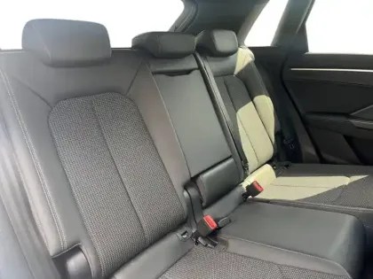 Photo 9 Audi Q3  35 TDI 150 ch S tronic 7