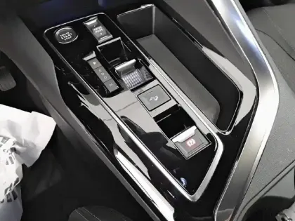 Photo 13 Peugeot 5008  BlueHDi 130ch S&S EAT8