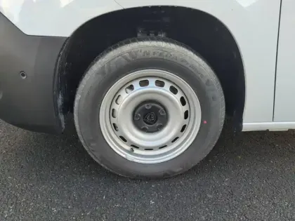 Photo 36 Peugeot Partner  FOURGON M 650 KG BLUEHDI 100 S&S BVM6