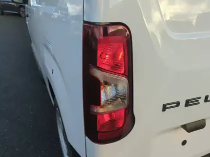 Photo 16 Peugeot Partner  FOURGON M 650 KG BLUEHDI 100 S&S BVM6