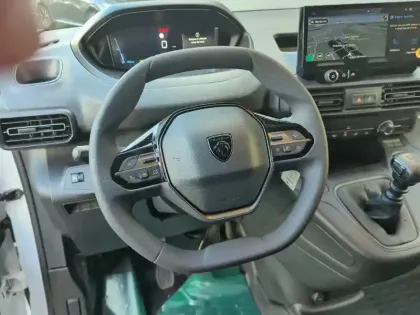 Photo 8 Peugeot Partner  FOURGON M 650 KG BLUEHDI 100 S&S BVM6