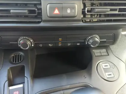 Photo 20 Peugeot Partner  FOURGON M 650 KG BLUEHDI 100 S&S BVM6