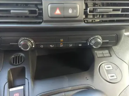 Photo 44 Peugeot Partner  FOURGON M 650 KG BLUEHDI 100 S&S BVM6