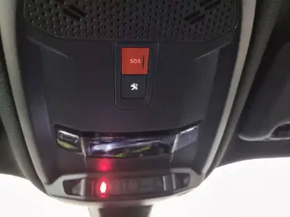 Photo 25 Peugeot 2008  PureTech 130 S&S EAT8