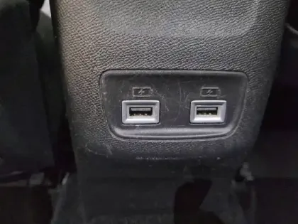 Photo 32 Peugeot 2008  PureTech 130 S&S EAT8