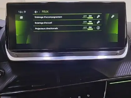 Photo 22 Peugeot 2008  PureTech 130 S&S EAT8