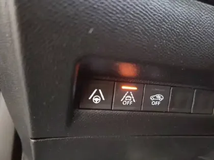 Photo 29 Peugeot 2008  PureTech 130 S&S EAT8