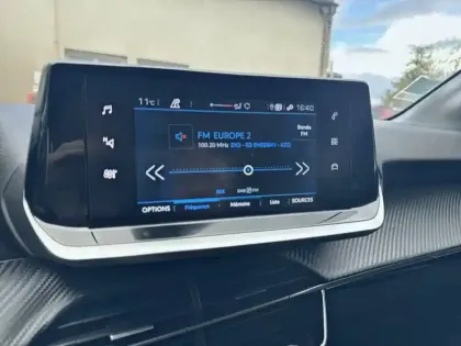 Photo 17 Peugeot 208  PureTech 75 S&S BVM5