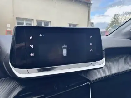 Photo 19 Peugeot 208  PureTech 75 S&S BVM5