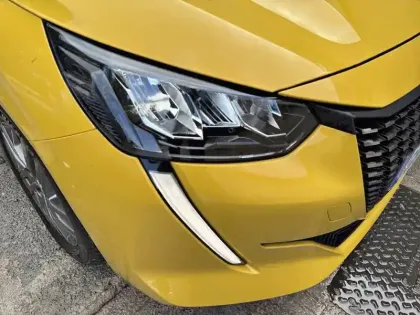 Photo 15 Peugeot 208  PureTech 75 S&S BVM5