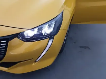 Photo 40 Peugeot 208  PureTech 75 S&S BVM5