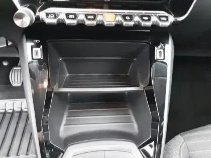 Photo 75 Peugeot 208  PureTech 75 S&S BVM5