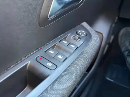 Photo 37 Peugeot 208  100 S&S BVM6