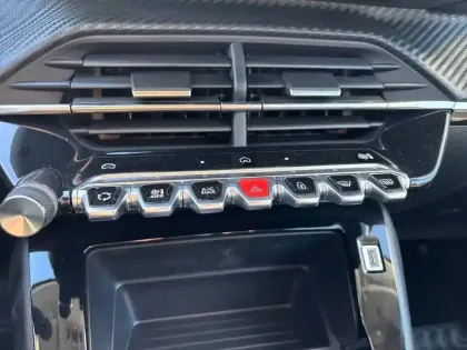 Photo 19 Peugeot 208  100 S&S BVM6