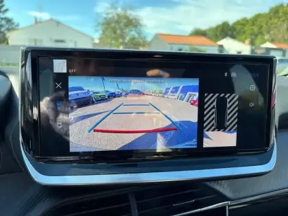 Photo 17 Peugeot 208  Hybrid 110 e-DCS6