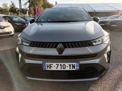 Photo 16 Renault Captur  E-Tech full hybrid 160 ch
