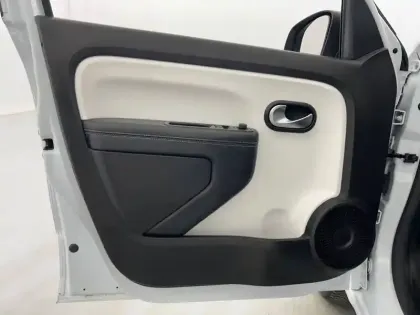 Photo 41 Renault Twingo  III Achat Intégral