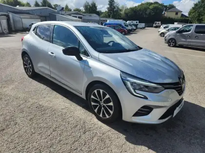 Photo 6 Renault Clio  TCe 90