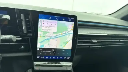 Photo 10 Renault Rafale  E-Tech full hybrid 200