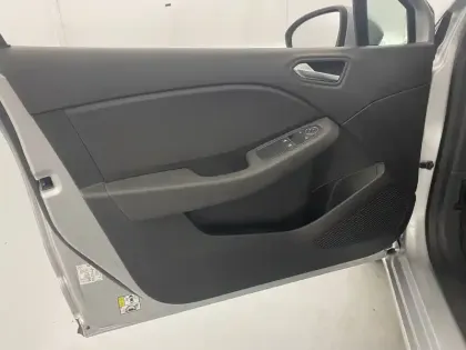 Photo 18 Renault Clio  TCe 100 GPL - 21N