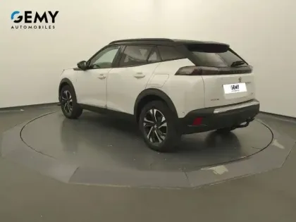 Photo 10 Peugeot 2008  PureTech 130 S&S EAT8