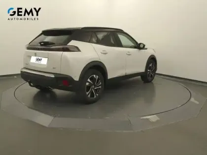 Photo 4 Peugeot 2008  PureTech 130 S&S EAT8