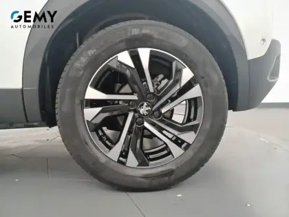 Photo 6 Peugeot 2008  PureTech 130 S&S EAT8